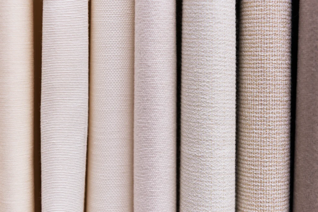 Veludo-linho-ou-pele-qual-o-melhor-tecido-para-si_Estofos.pt